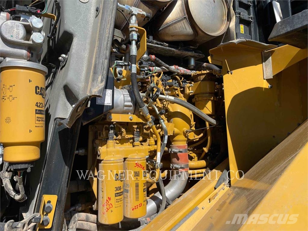 CAT 966M Wheel loaders
