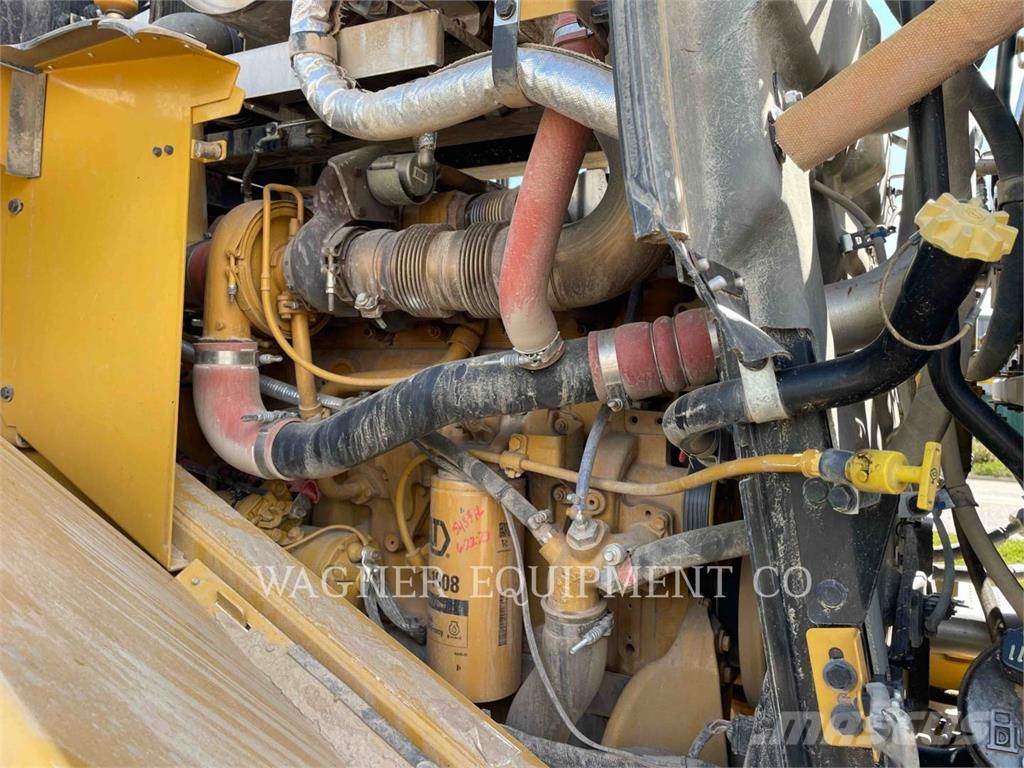 CAT 966M Wheel loaders