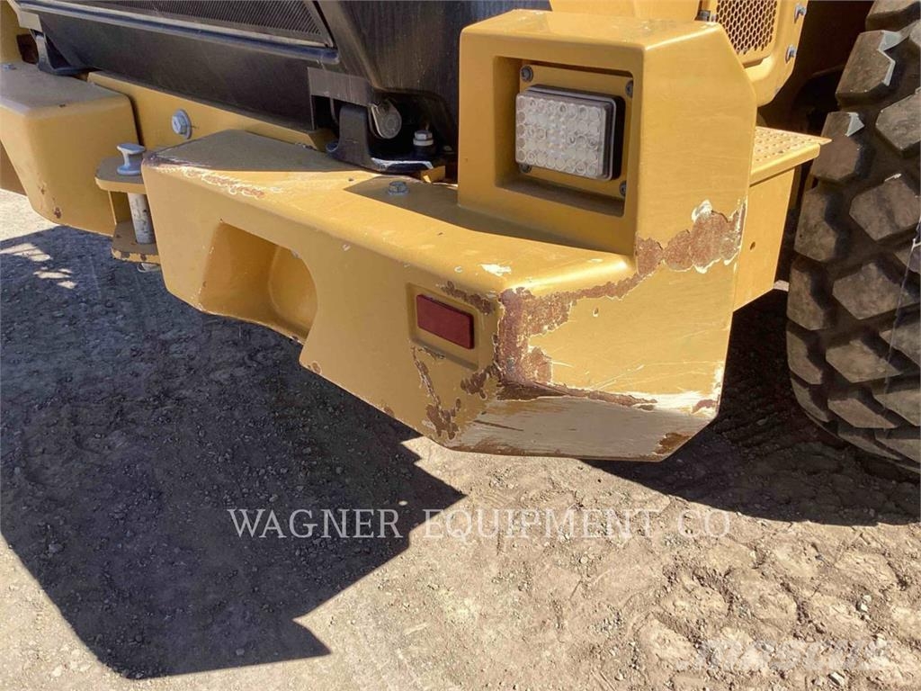 CAT 966M Carregadeiras de rodas