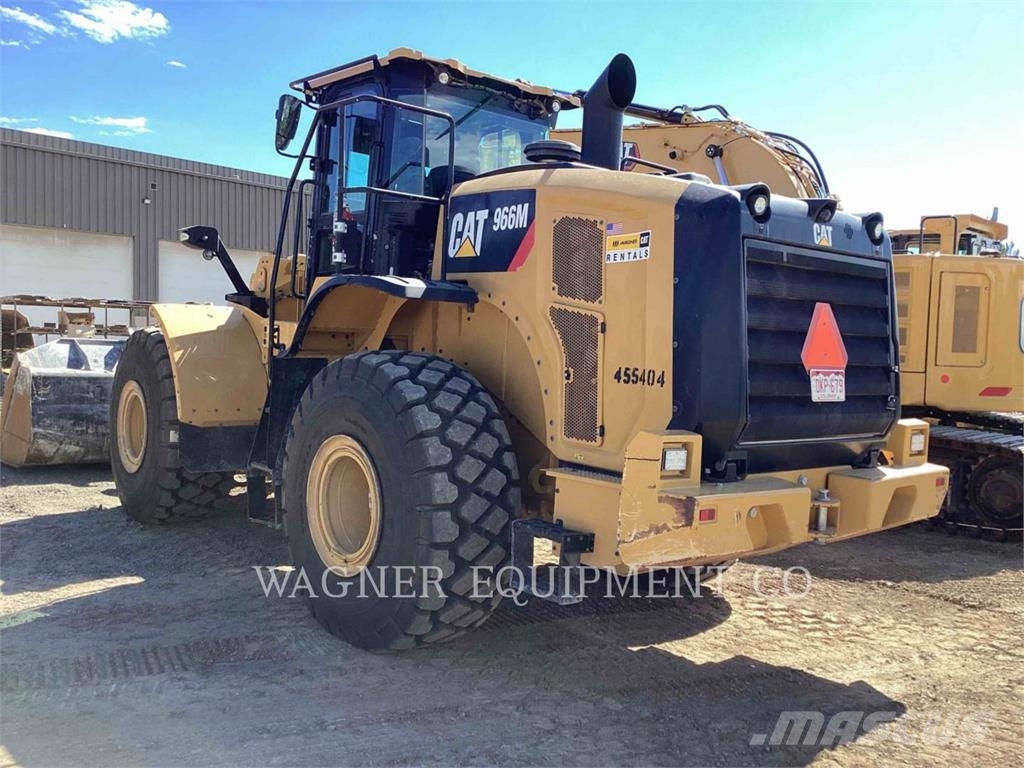 CAT 966M Carregadeiras de rodas
