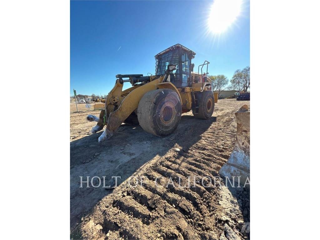CAT 966M HL Chargeuse sur pneus