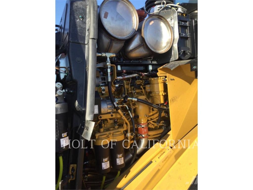 CAT 966M HL Chargeuse sur pneus