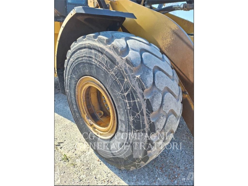 CAT 966M XE لوادر بعجل