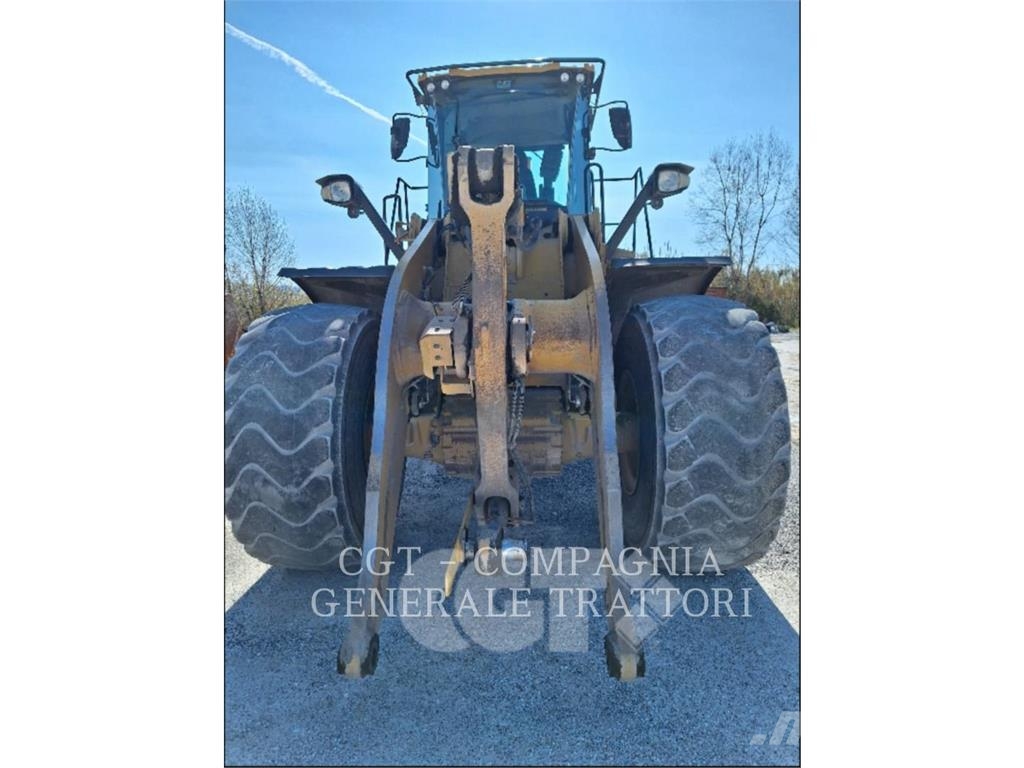 CAT 966M XE Фронтальні навантажувачі