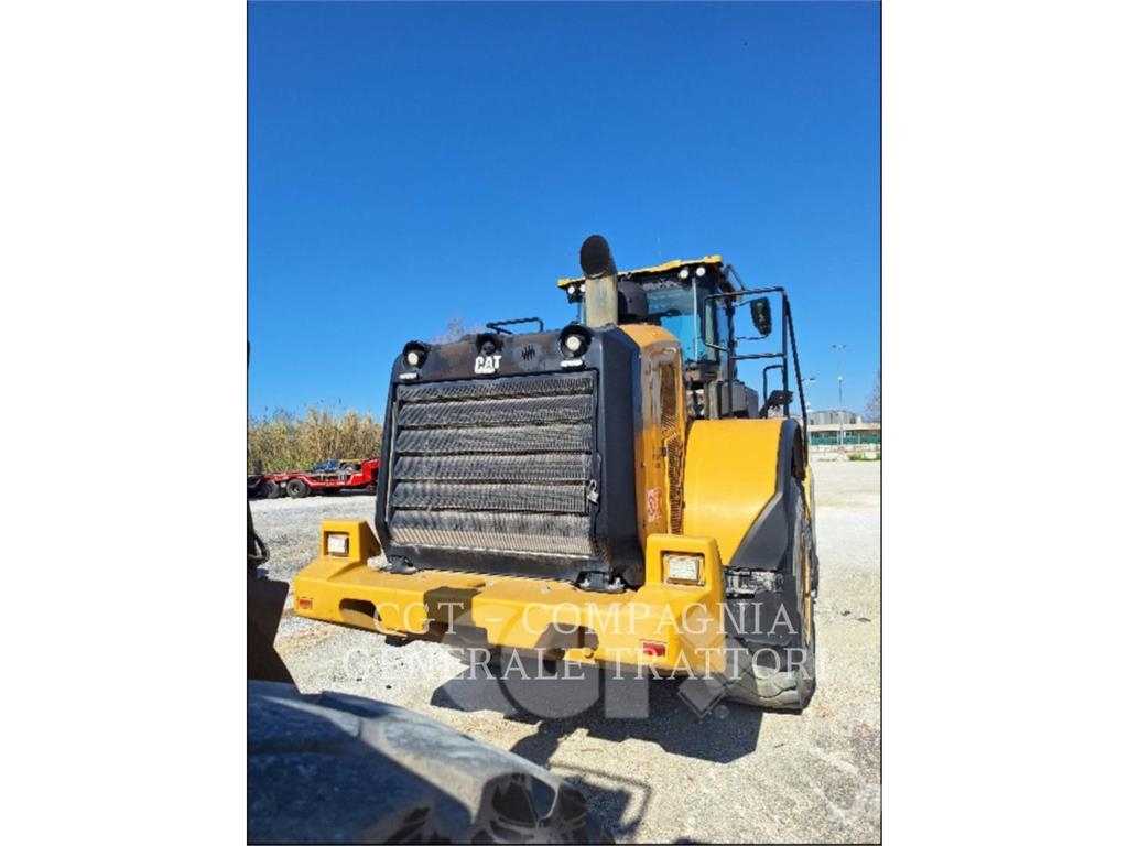 CAT 966M XE Фронтальні навантажувачі