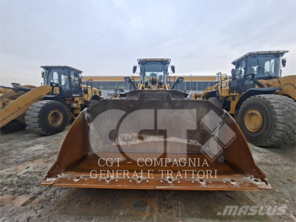 CAT 966M XE Kolesové nakladače