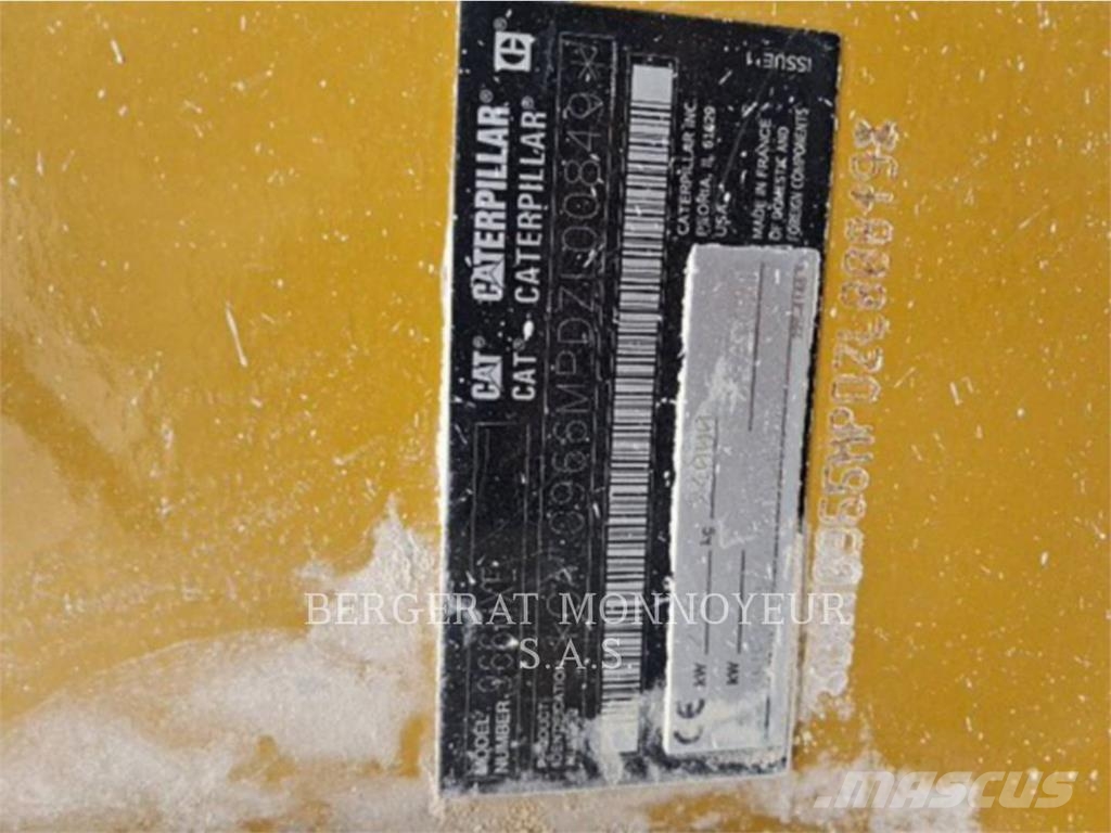 CAT 966M XE لوادر بعجل