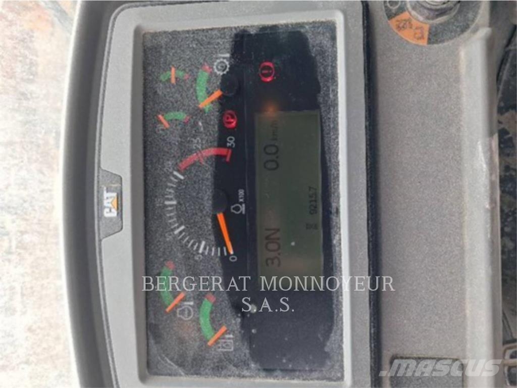 CAT 966M XE لوادر بعجل