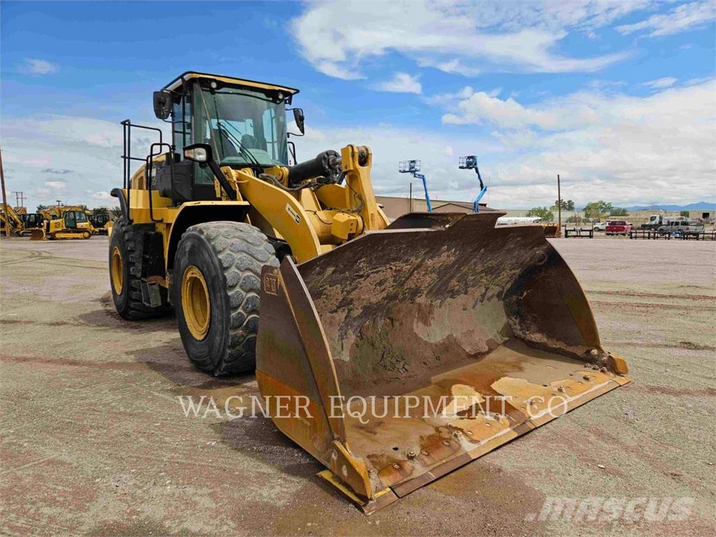 CAT 966M XE RB Gumikerekes homlokrakodók