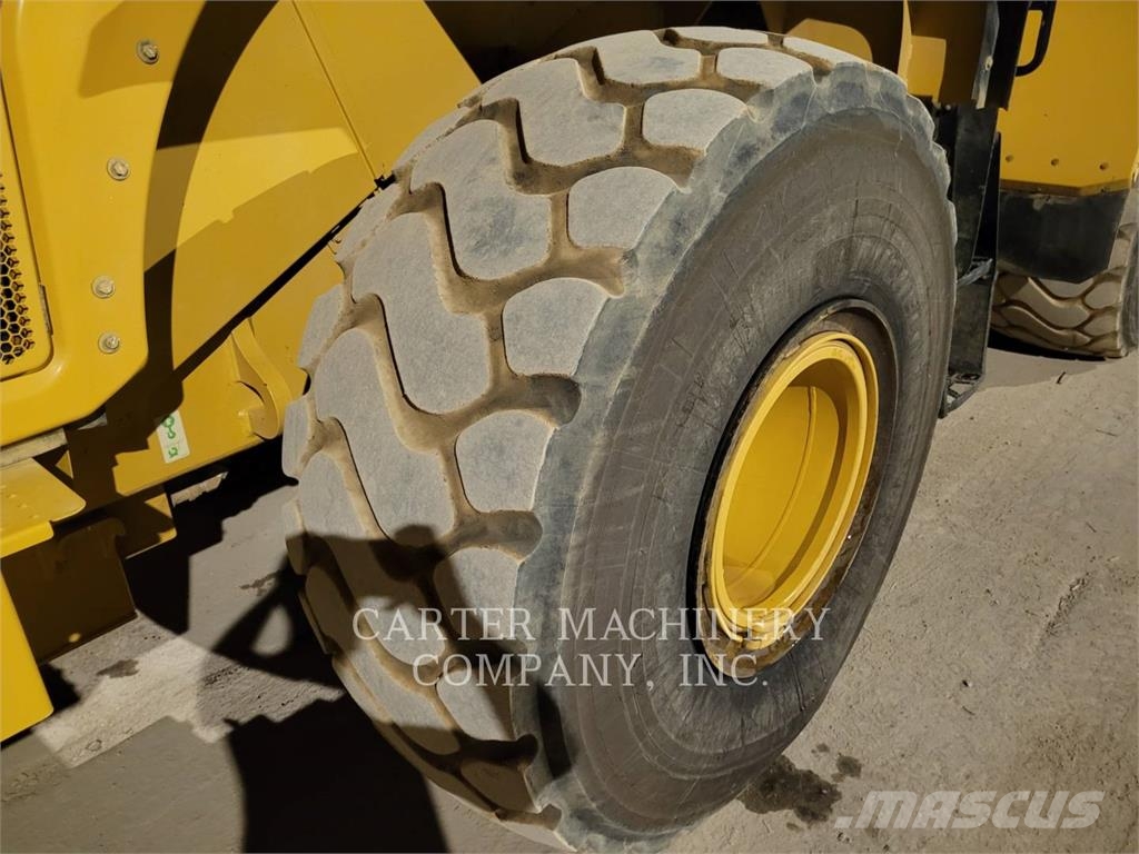 CAT 972  휠로우더