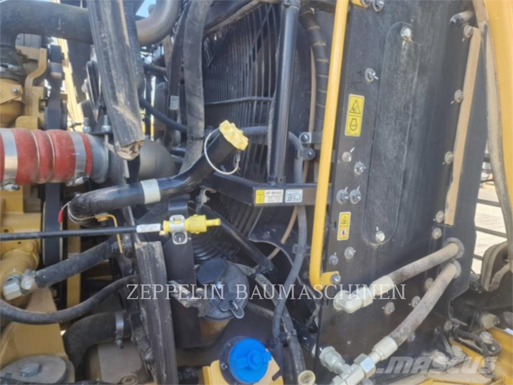 CAT 972 لوادر بعجل