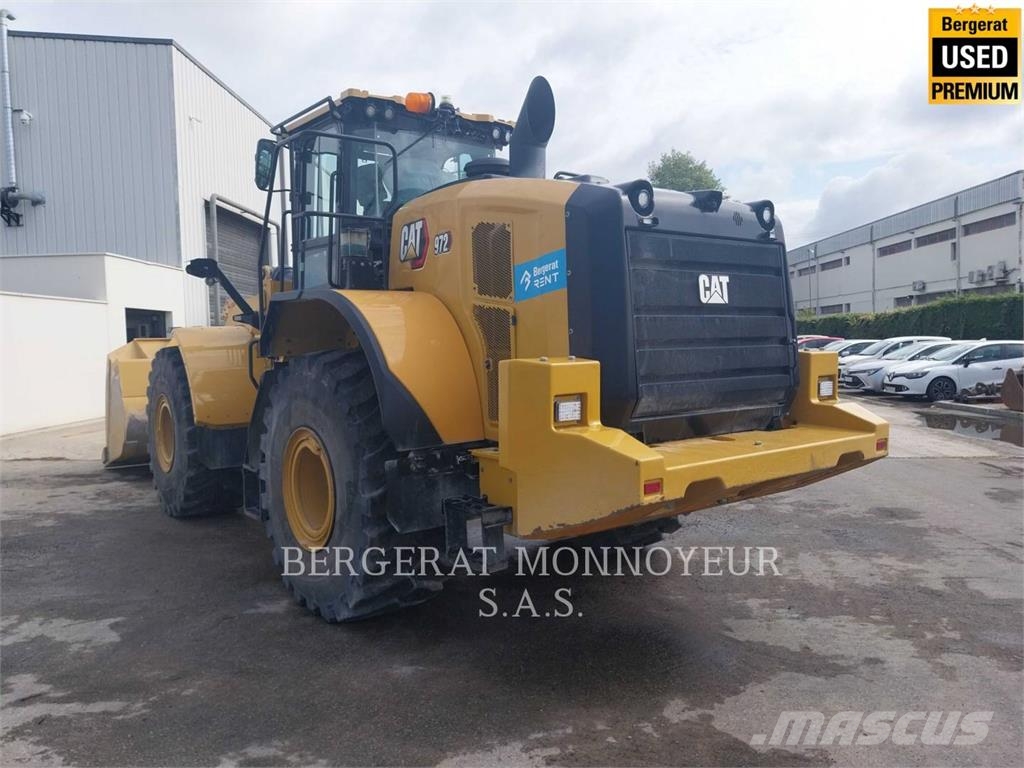 CAT 972 Kolesni nakladalci