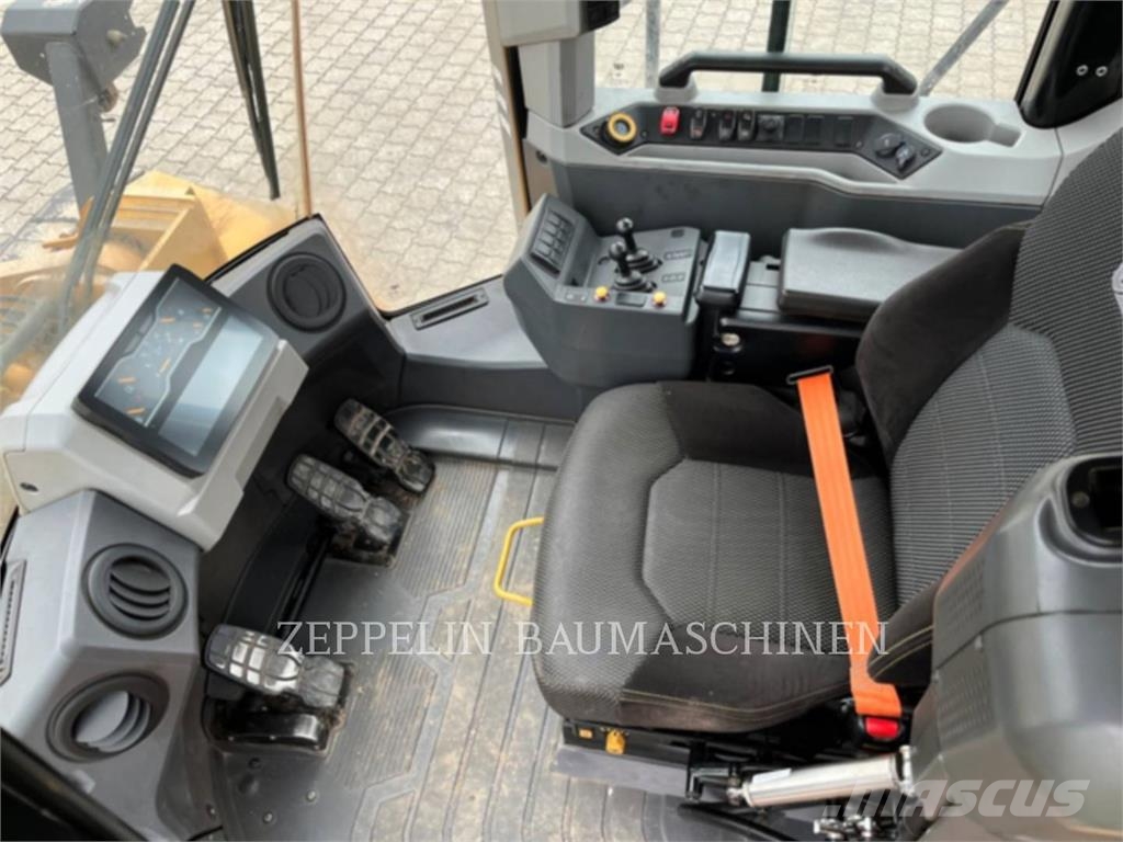 CAT 972 Wielladers