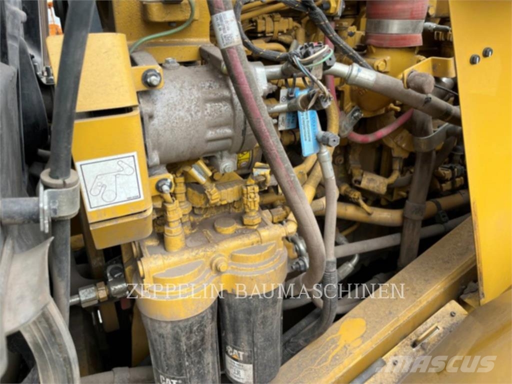 CAT 972 Wielladers