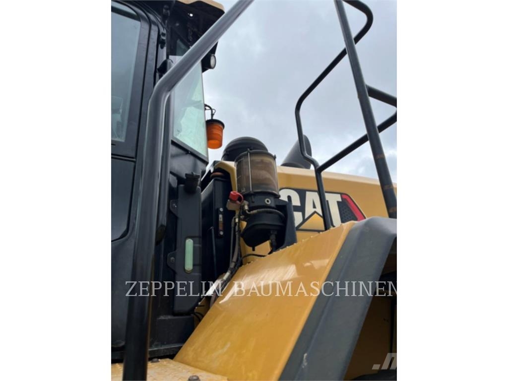 CAT 972 Wielladers