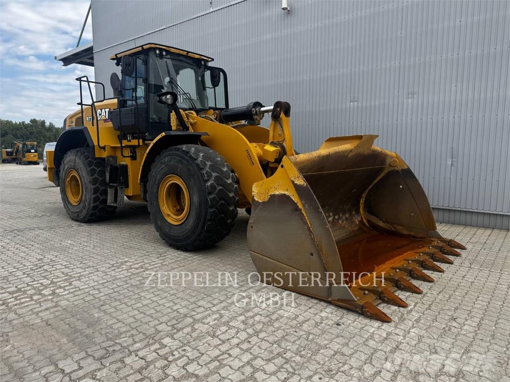 CAT 972-14 لوادر بعجل