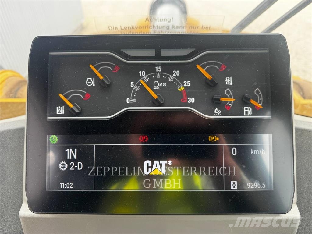 CAT 972-14 لوادر بعجل