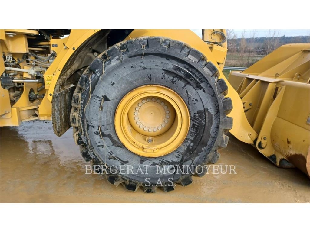 CAT 972M Wheel loaders