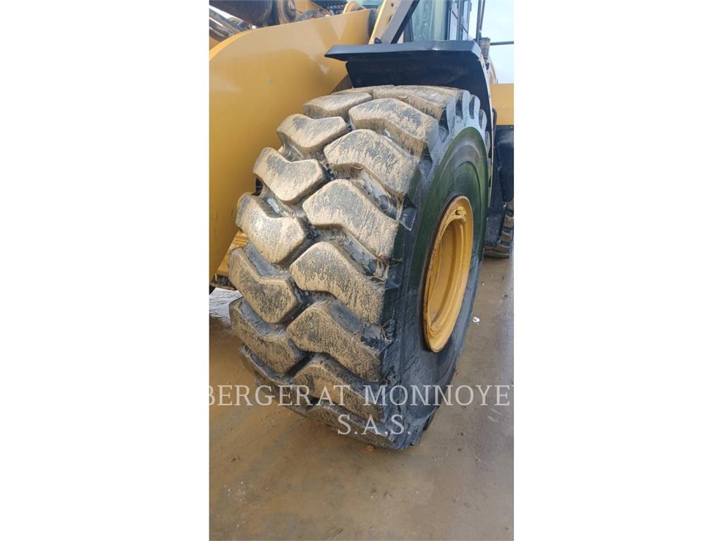 CAT 972M Wheel loaders