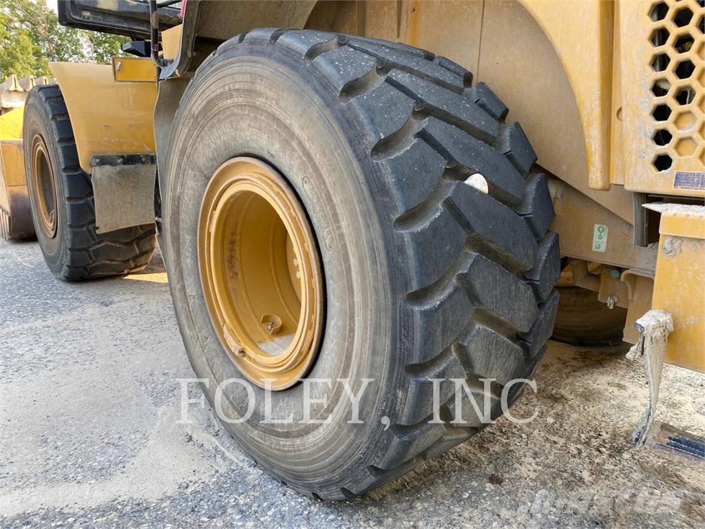 CAT 972M 휠로우더