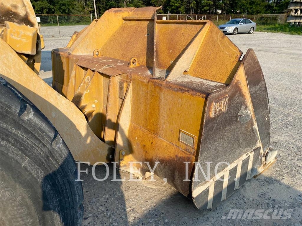 CAT 972M 휠로우더