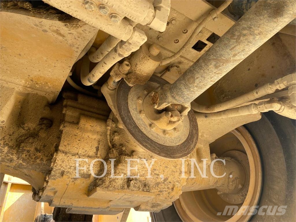 CAT 972M 휠로우더
