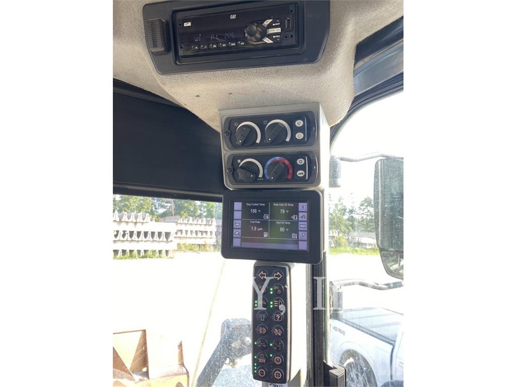 CAT 972M 휠로우더