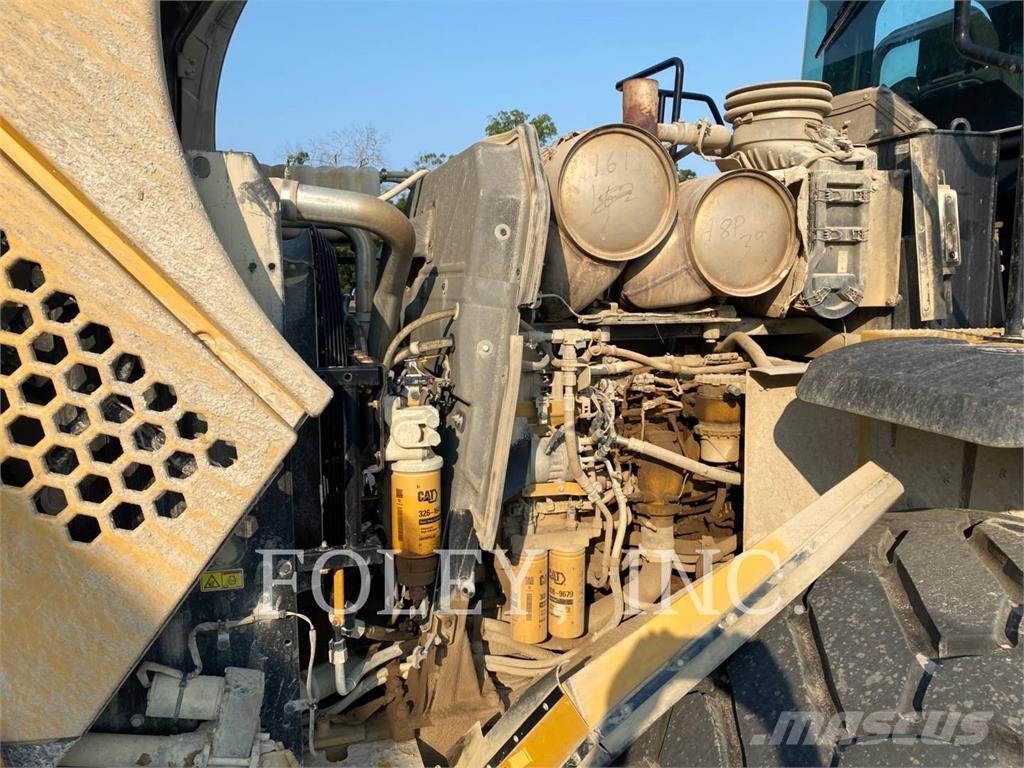 CAT 972M 휠로우더