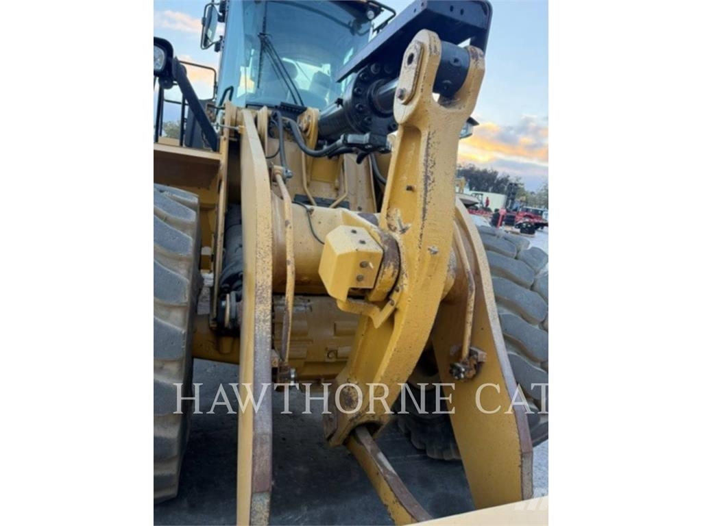 CAT 972M Φορτωτές με λάστιχα (Τροχοφόροι)