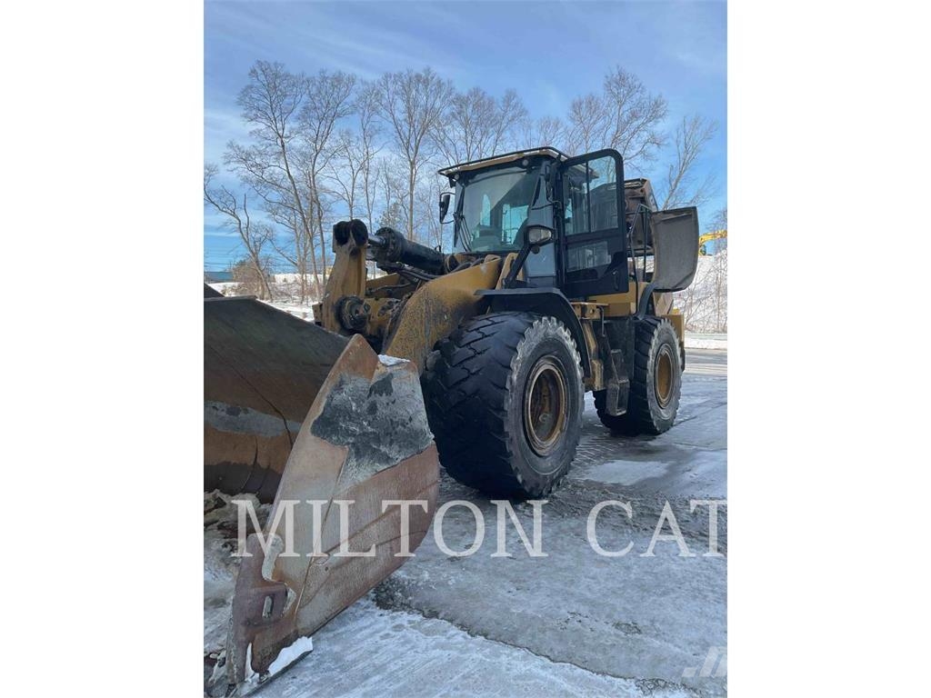 CAT 972M Wielladers