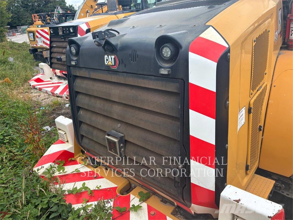CAT 972M Kolesni nakladalci