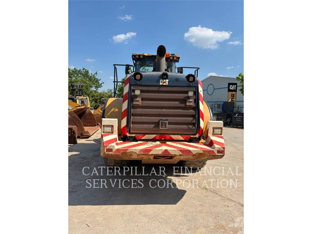 CAT 972M Kolesni nakladalci