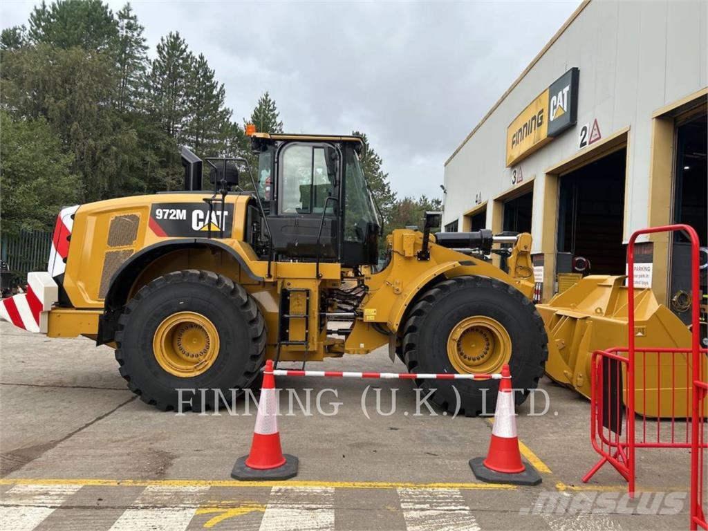 CAT 972M Pale gommate