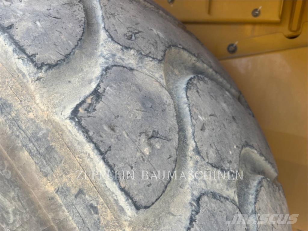 CAT 972M Radlader
