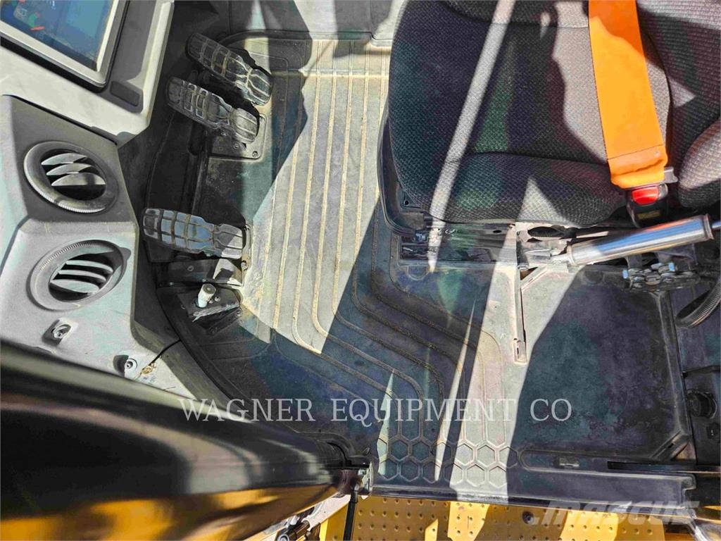 CAT 972M RB Carregadeiras de rodas