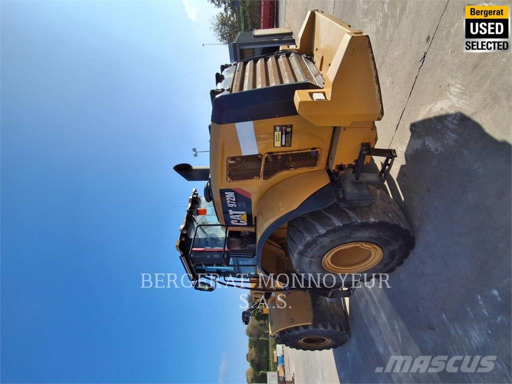 CAT 972M XE لوادر بعجل