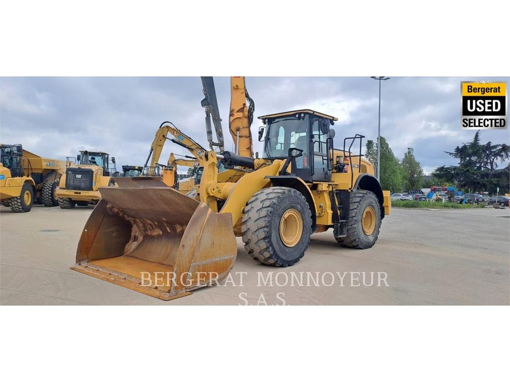 CAT 972M XE Kolesni nakladalci