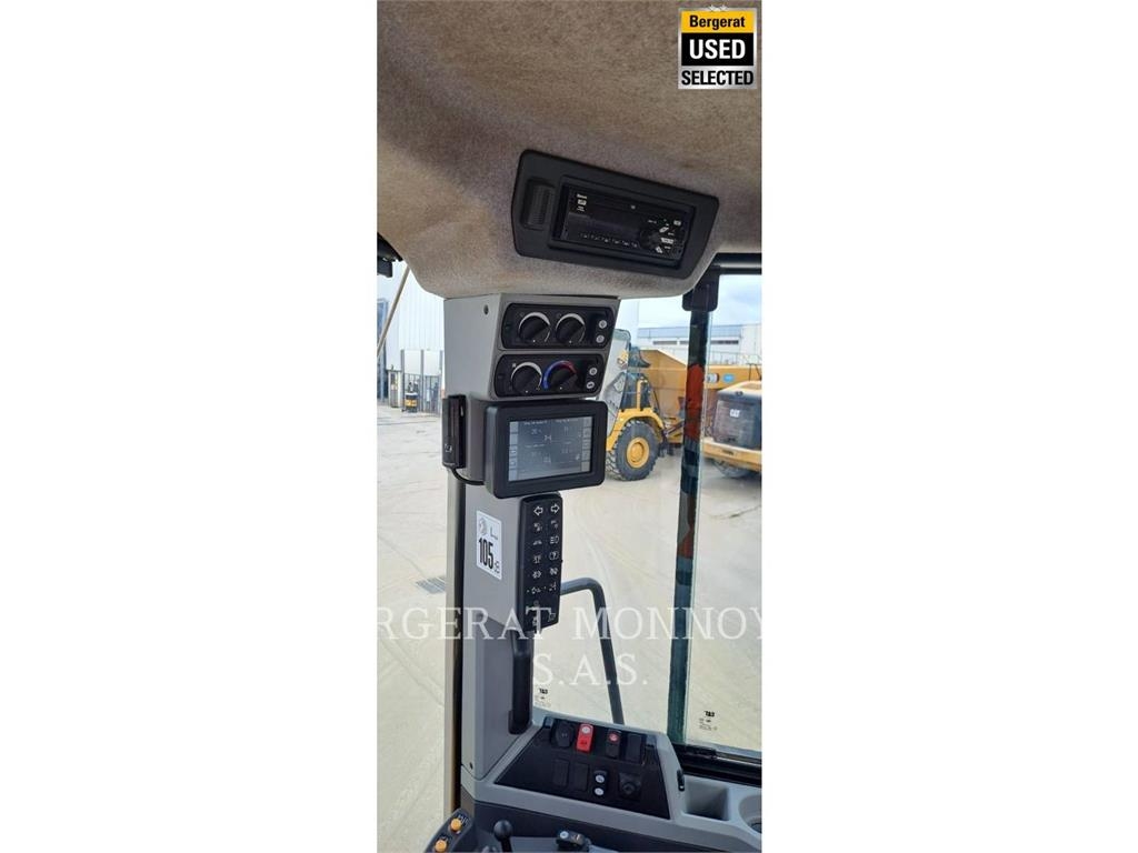 CAT 972M XE Kolesni nakladalci