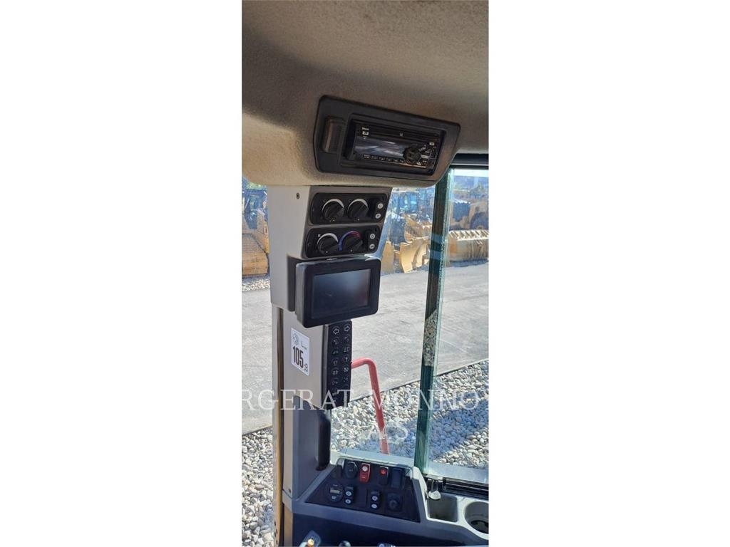 CAT 972M XE 휠로우더