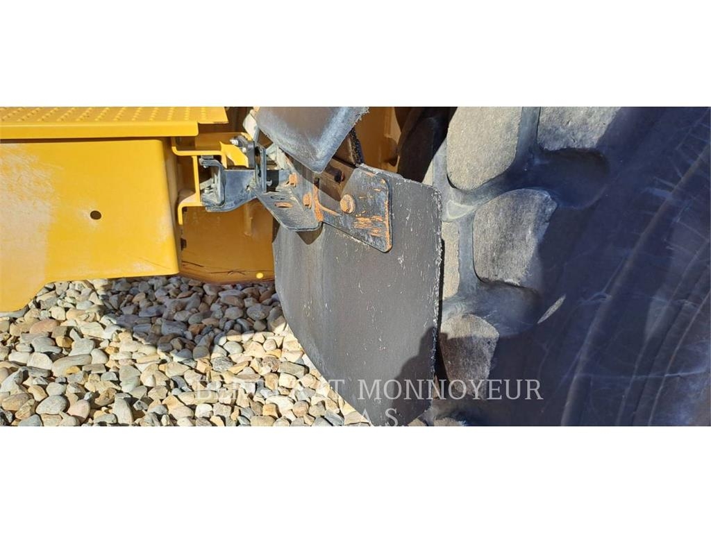 CAT 972M XE 휠로우더