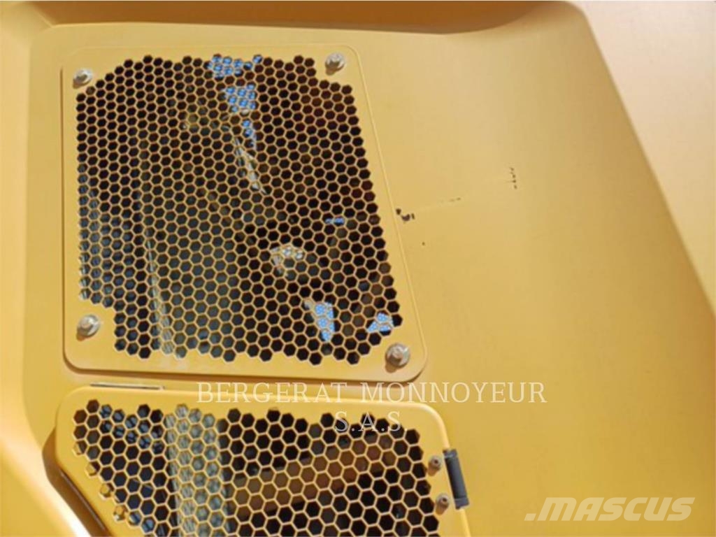 CAT 972M XE Chargeuse sur pneus