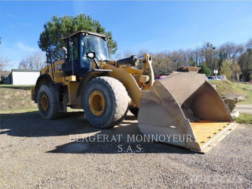 CAT 972M XE Chargeuse sur pneus