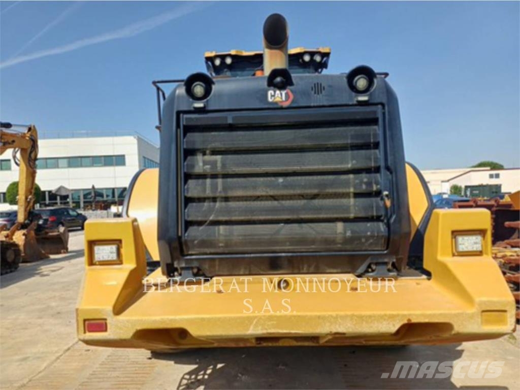 CAT 972M XE Chargeuse sur pneus