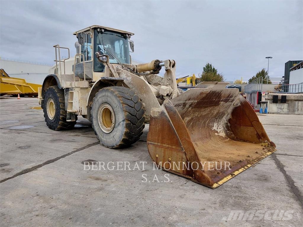 CAT 972M XE Chargeuse sur pneus