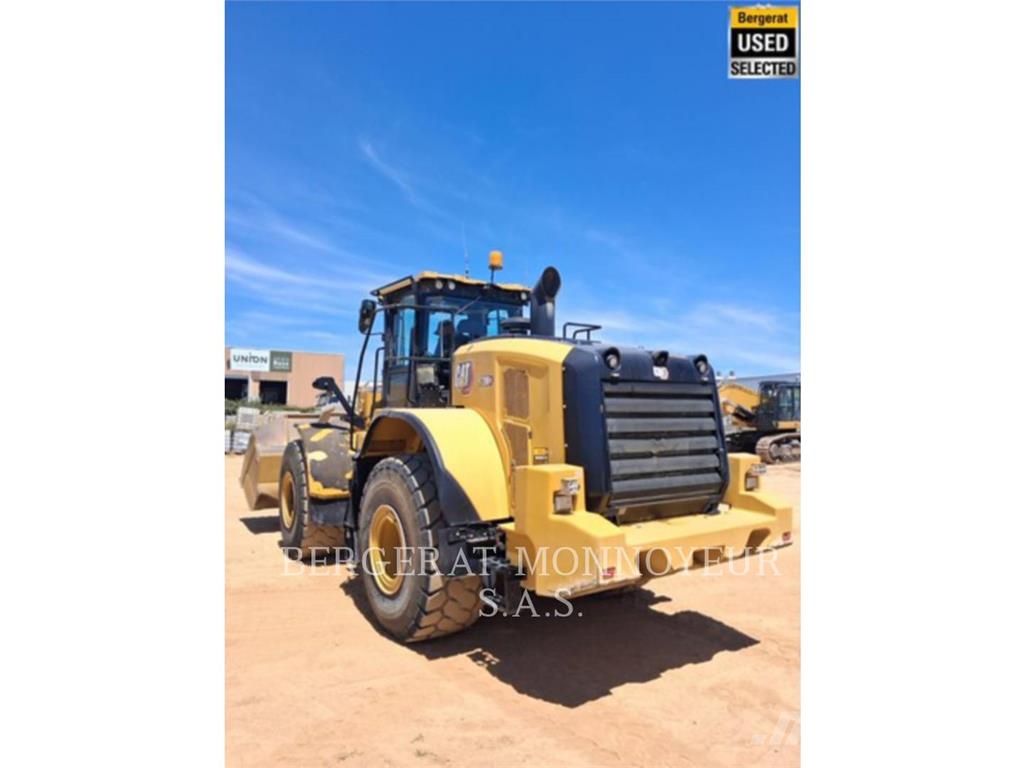 CAT 972M XE Фронтальні навантажувачі