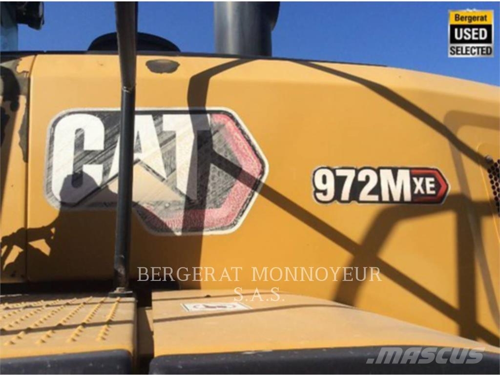 CAT 972M XE Фронтальні навантажувачі