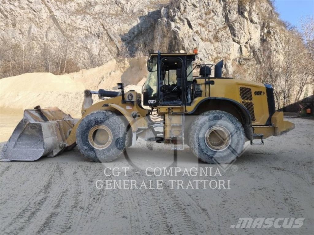 CAT 972M XE لوادر بعجل