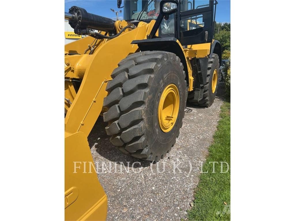 CAT 972M XE Фронтальні навантажувачі