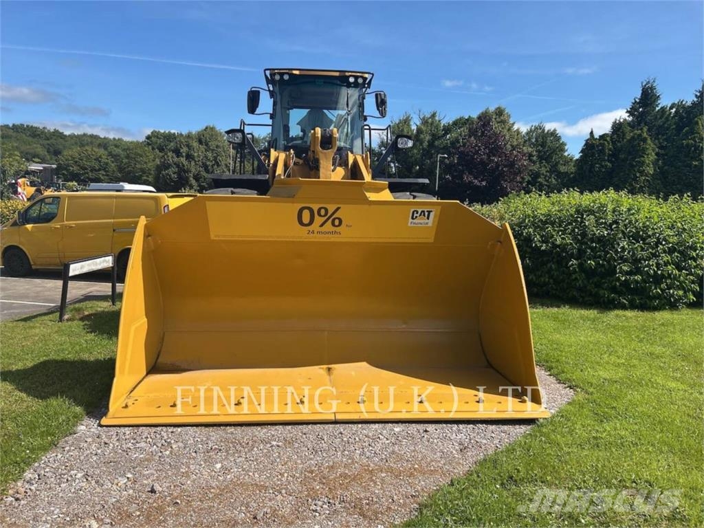 CAT 972M XE Фронтальні навантажувачі