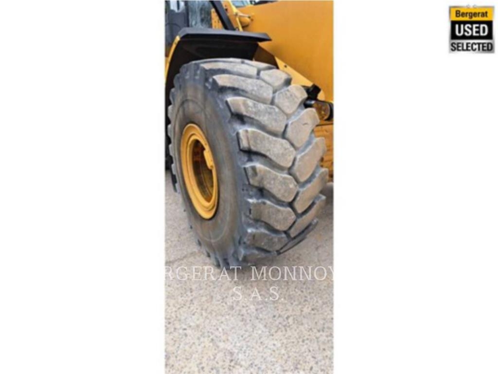 CAT 972XE-GR لوادر بعجل